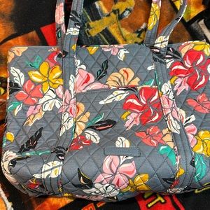 Vera Bradley tote bag